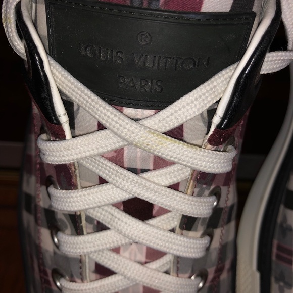 Louis Vuitton Men Luxury Sneaker - Picture 8 of 10